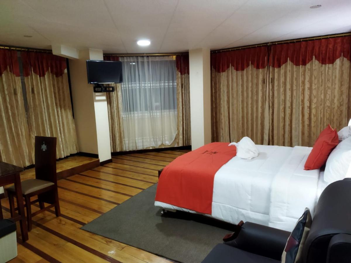Hotel Velanez Suite Риобамба Экстерьер фото