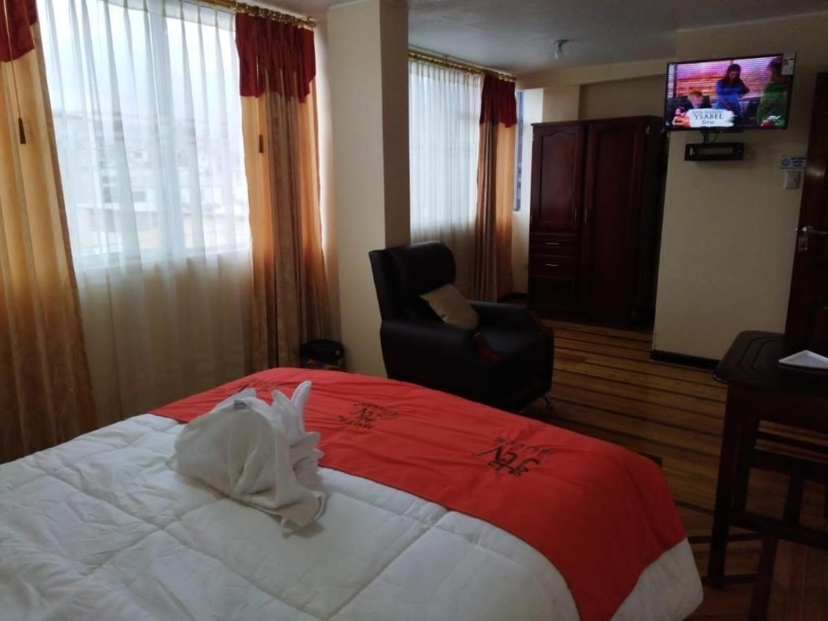 Hotel Velanez Suite Риобамба Экстерьер фото